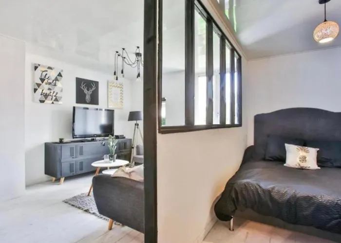 Havre De Paix Moderne Et *